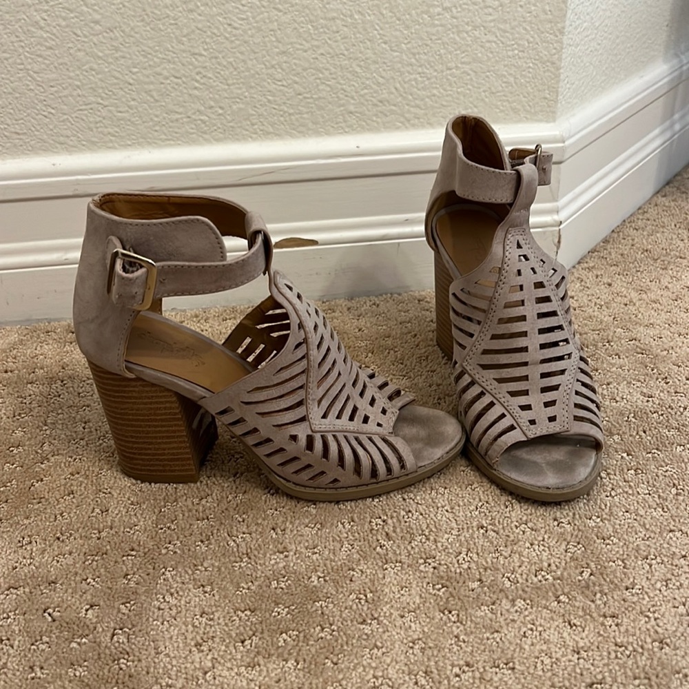 Grey bootie heel
